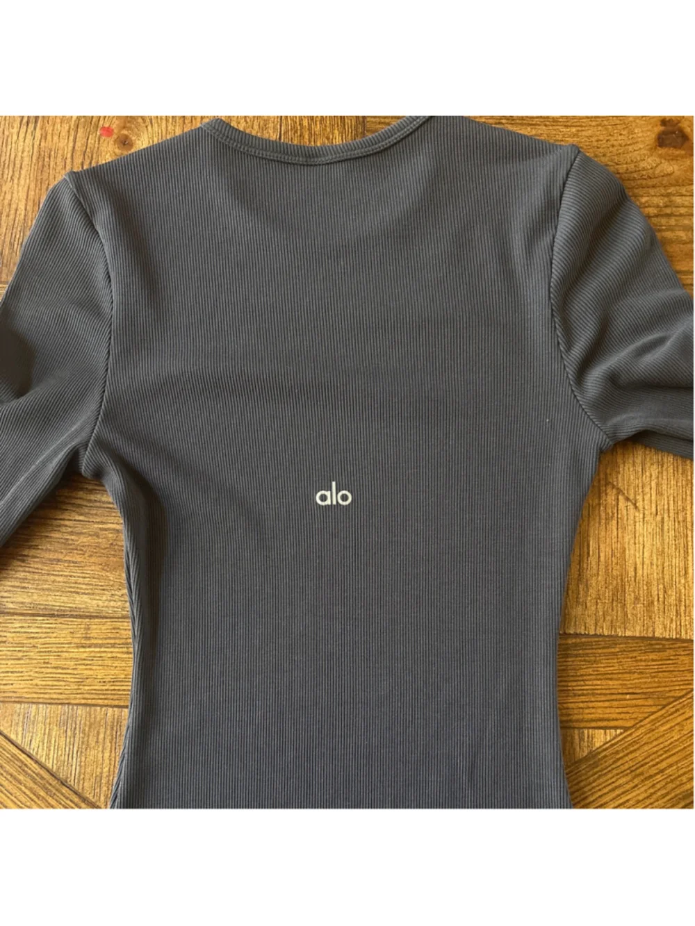 Anthracite Alo yoga ribbed long-sleeve top Size S